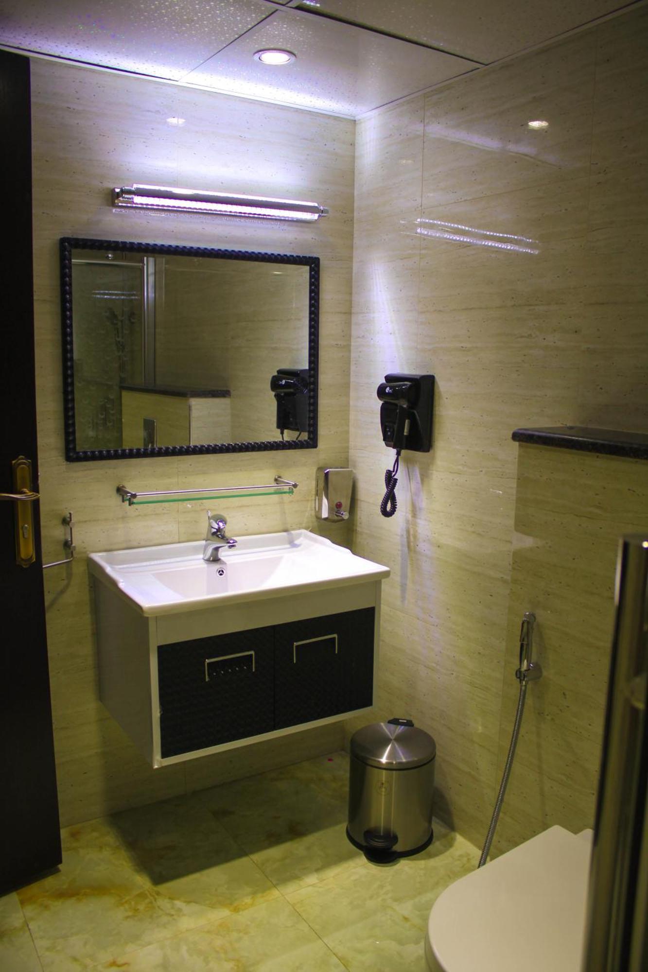 Qaser Al-Sultan Hotel Suites アンマン エクステリア 写真